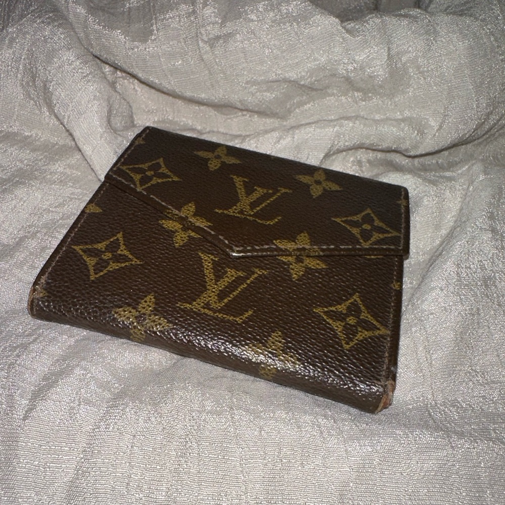 Louis Vuitton Vintage Trifold Compact Wallet.